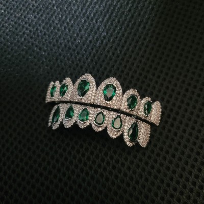 Iced Fully Emerald Grillz