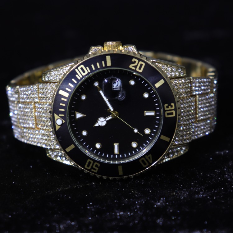 Iced Submariner Case Watch (Black-Gold)